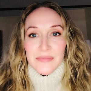 Meet your Posher, Connie